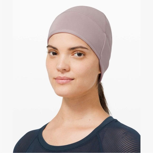 NWOT! Lululemon ‘Run for It All Beanie’ - Picture 2 of 4